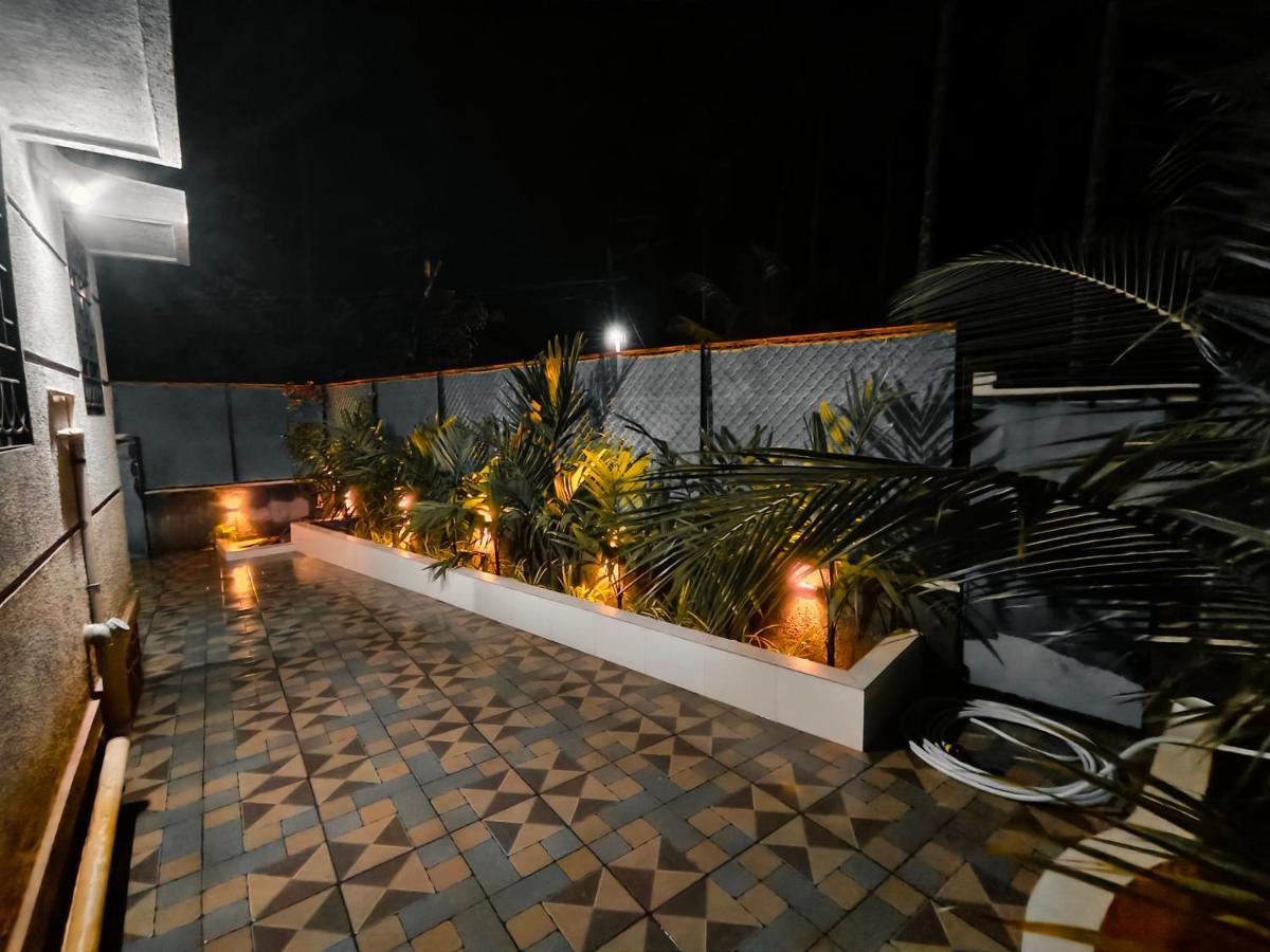 Apartamento Rane Ambadnya Niwas Nagaon  Exterior foto